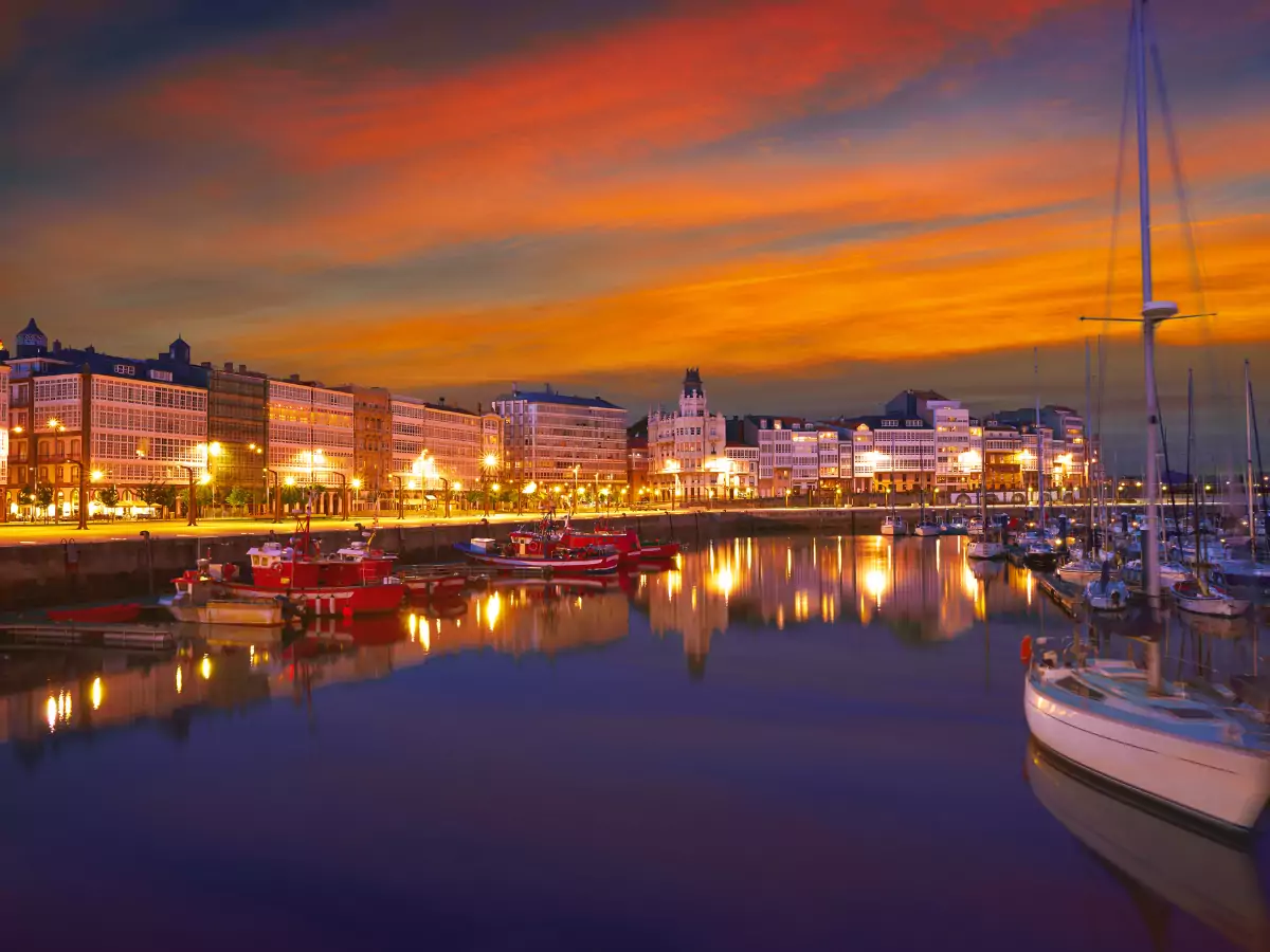 Sonnenuntergang im Hafen von la Coruña