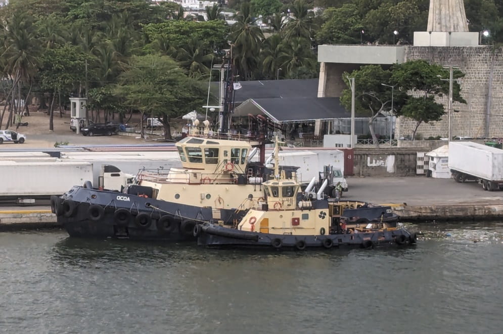 2 Hafenschlepper in Santo Domingo