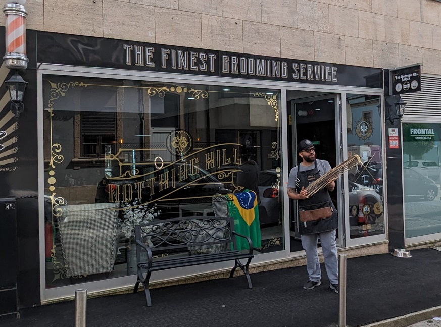 The Notting Hill Barber in Leixões Porto